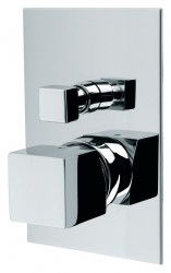 Смеситель Bossini Cube Z004202 CR для ванны с душем